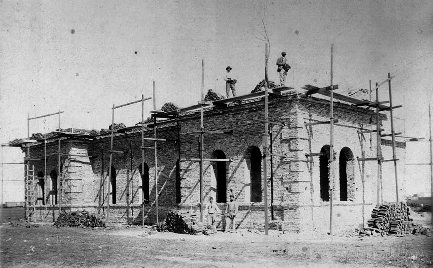 CONSTRUCCION DEL HOSPITAL 1910-1911