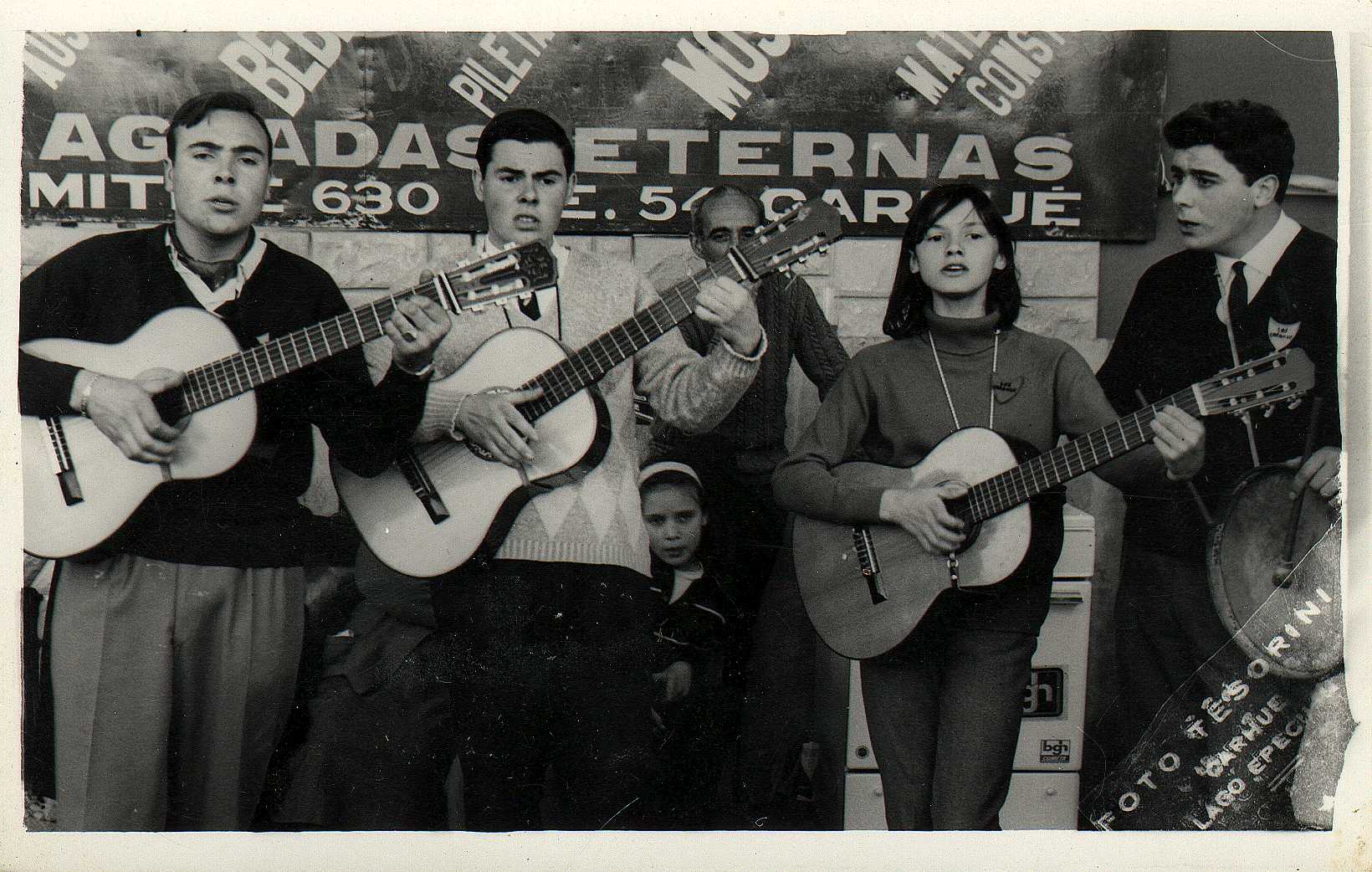 LOS CARAHUE GRUPO FOLKLORICO CARHUE