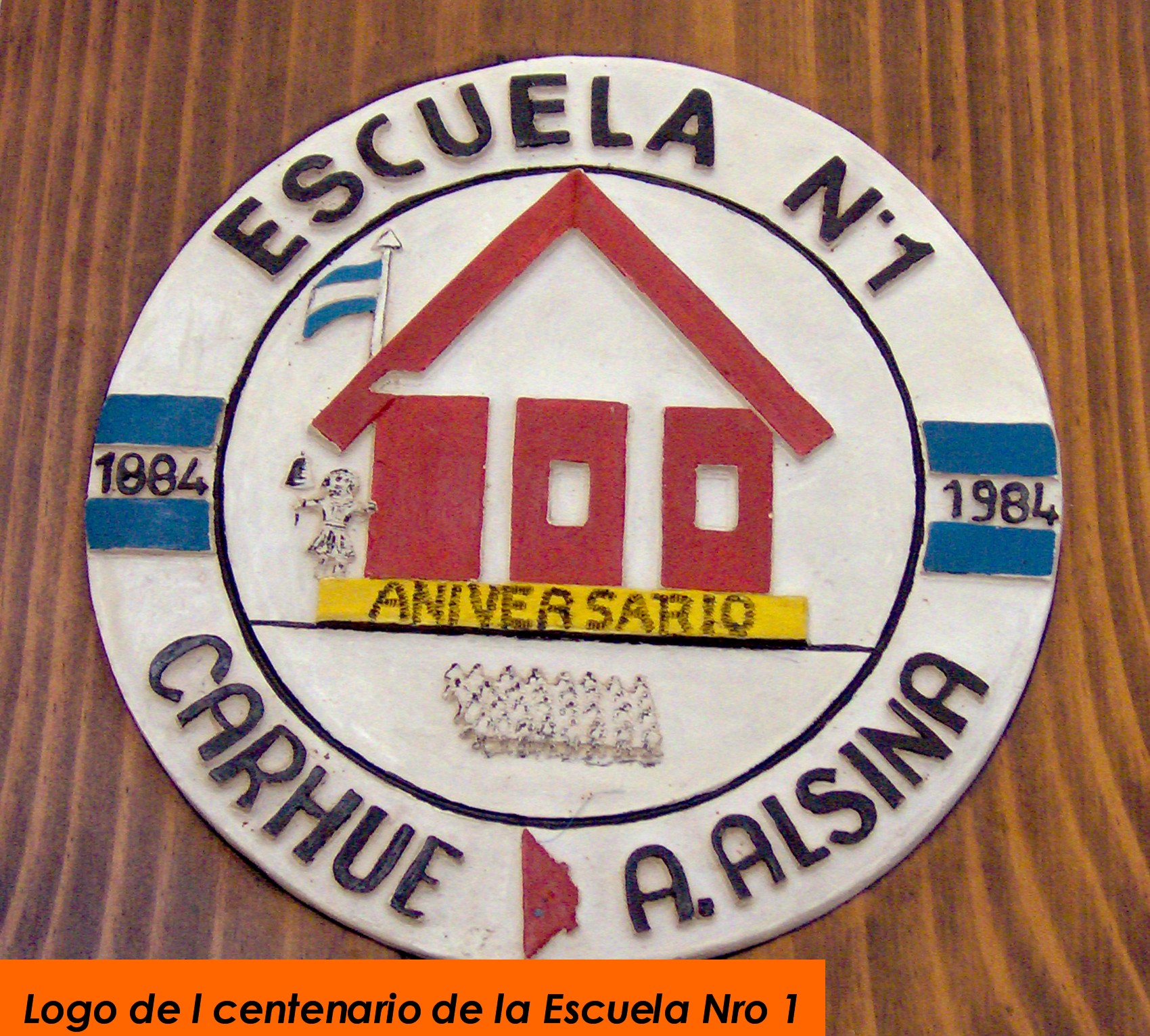 escuela nº 1 carhue logo centenario