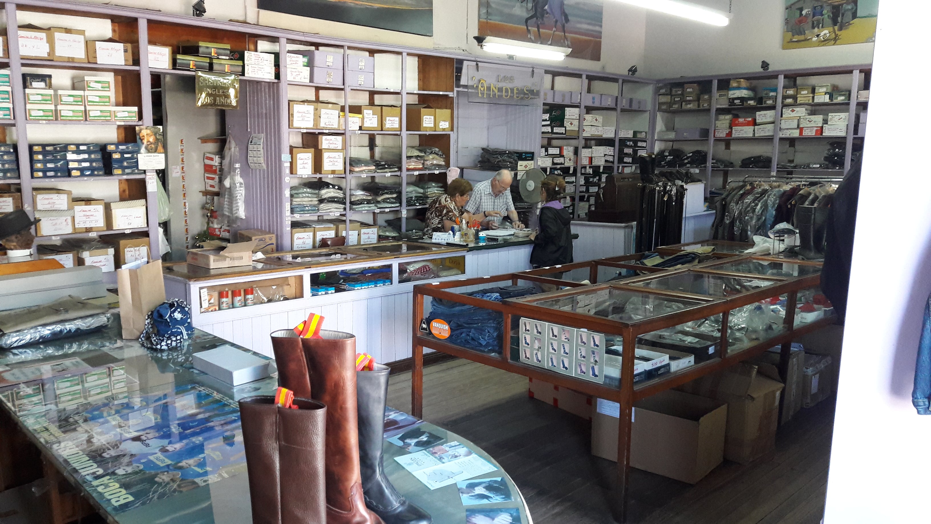 TIENDA LOS ANDES CARHUE HERRERA 