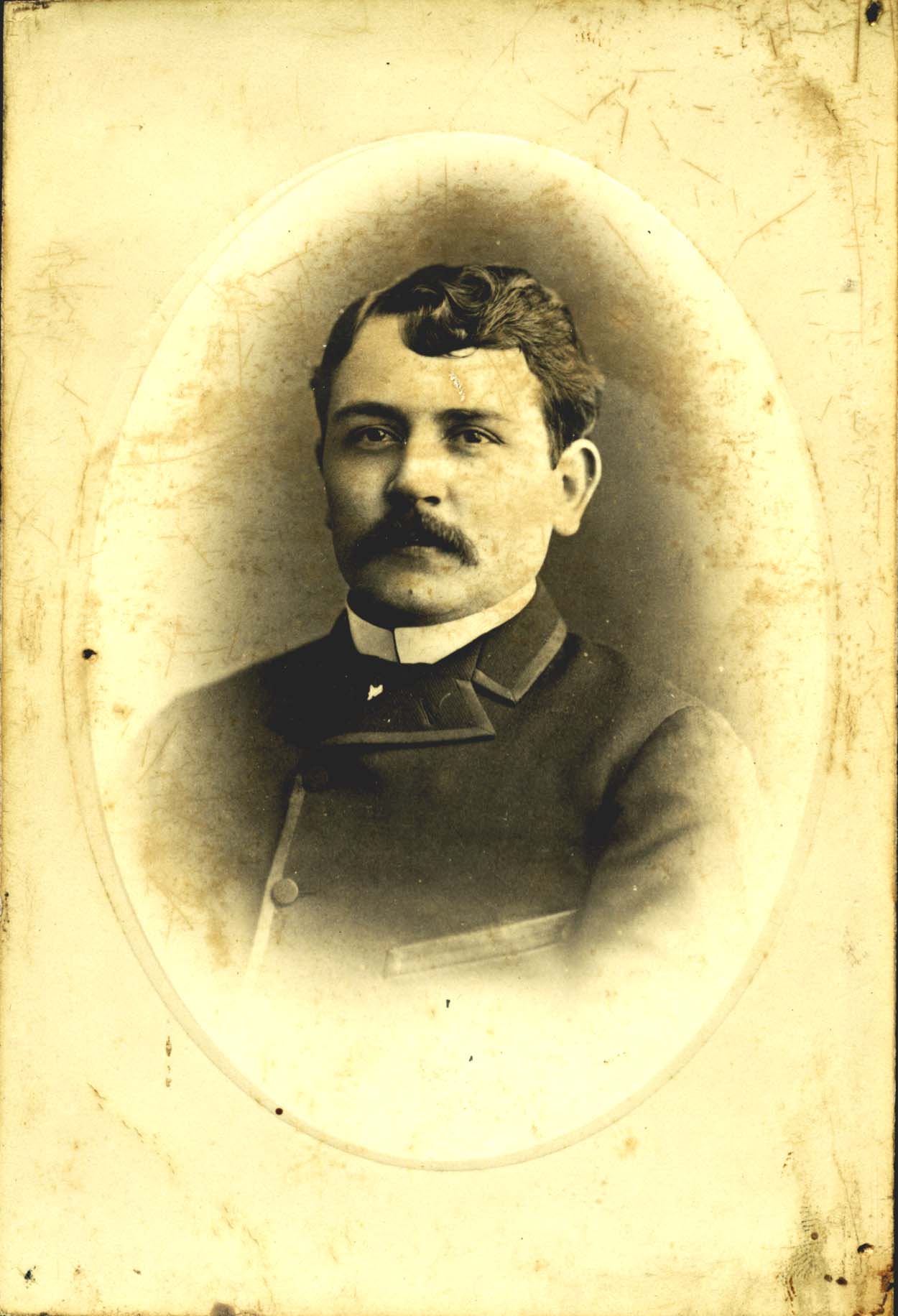 PALACIO DE GALLO LEVALLE CARHUE 