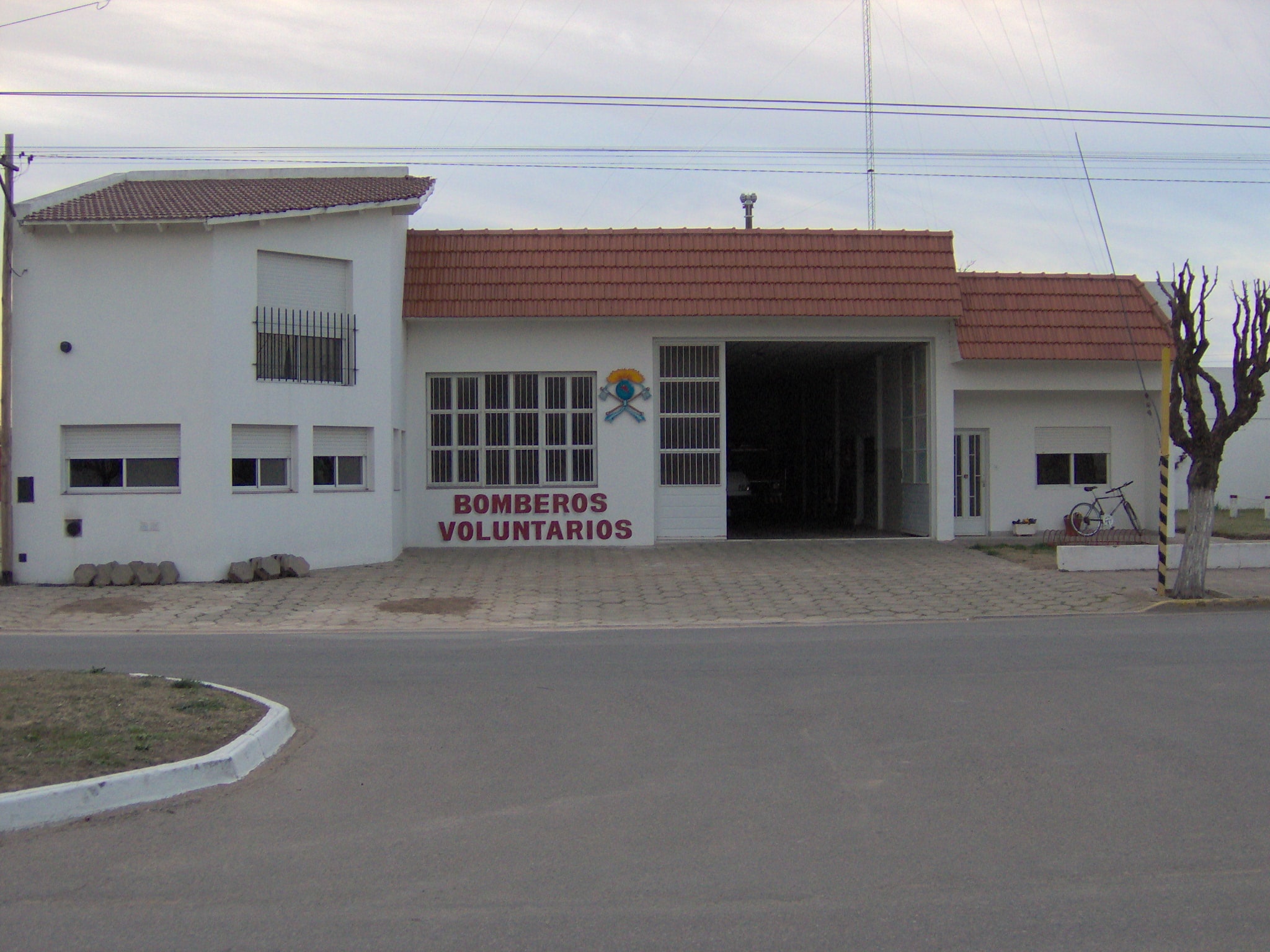 CUARTEL DE BOMBEROS CARHUE 2006