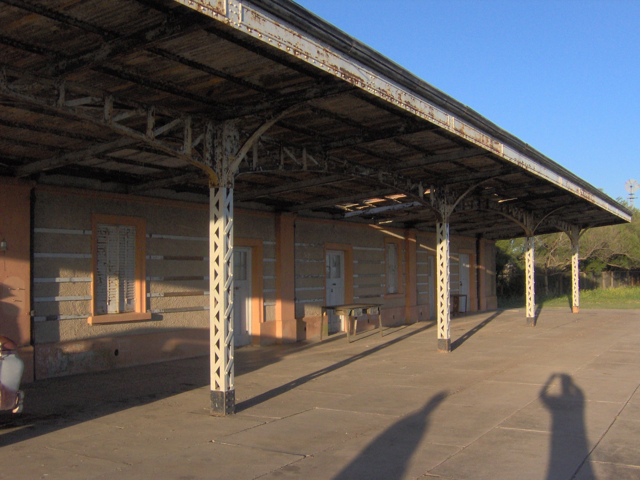 RAMAL CARHUE-RIVERA FERROCARRIL SUD estación Vatteone 