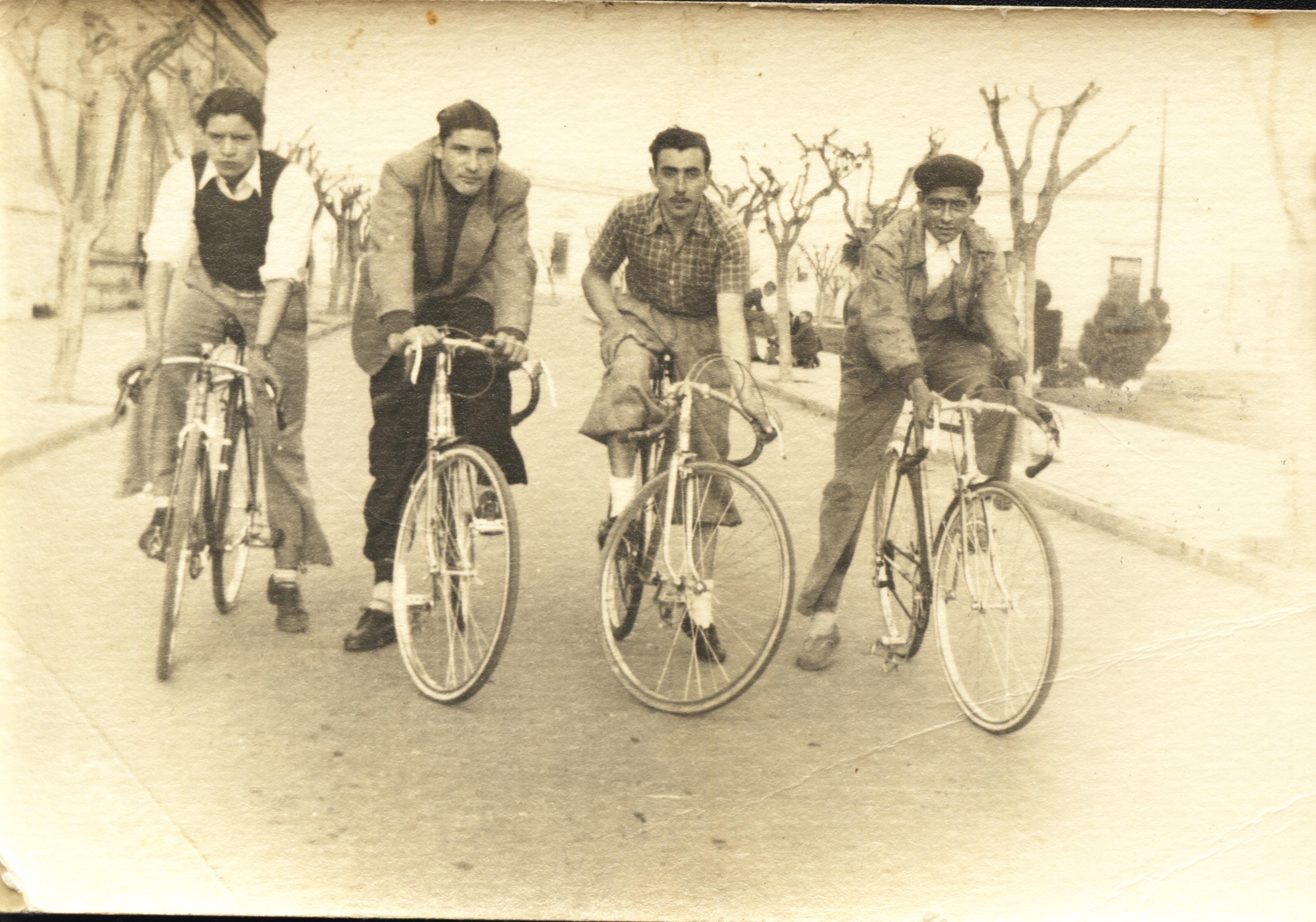 Ciclismo historico carhue robilotte jorge